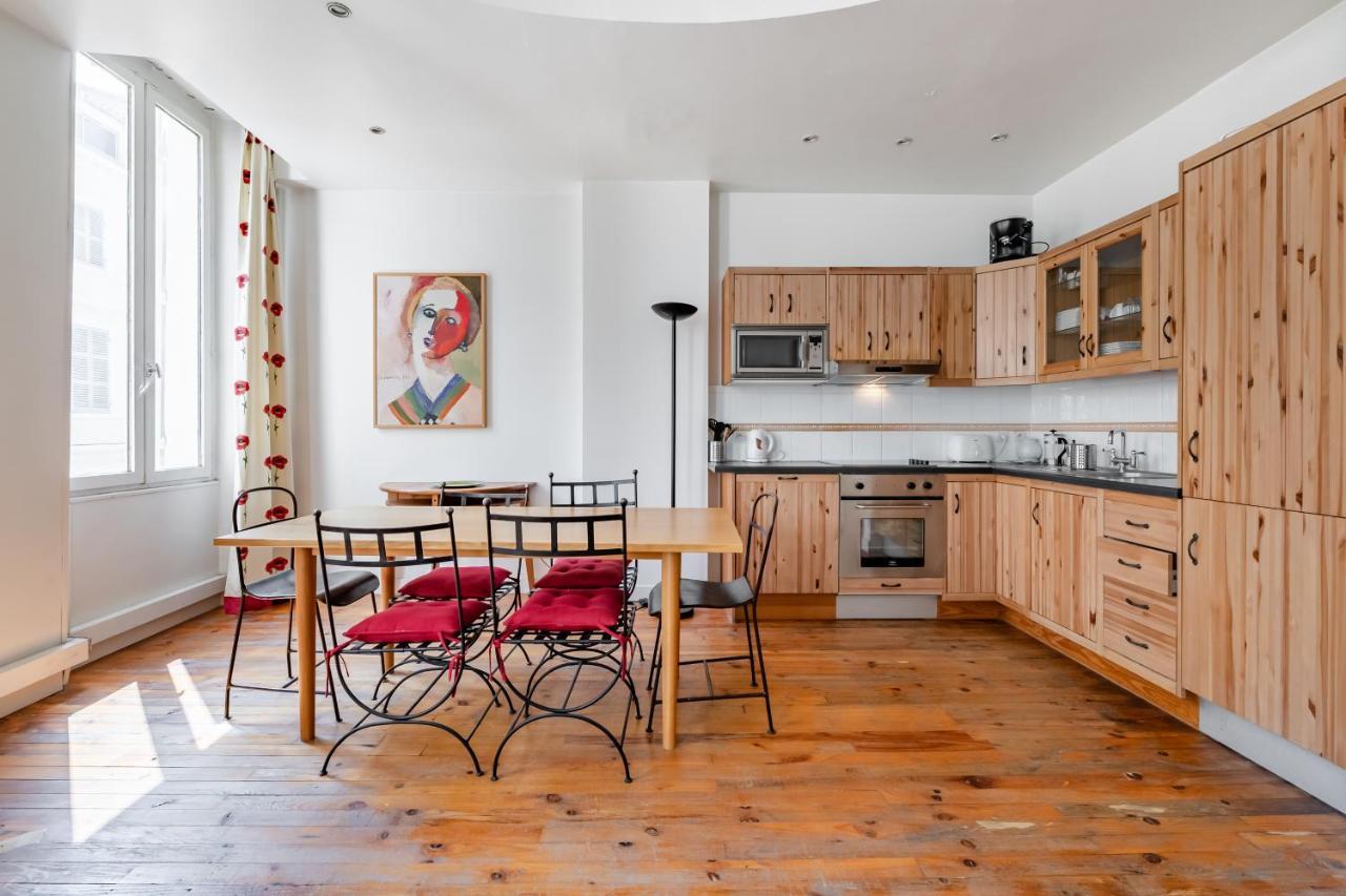 Appartement De Grand Standing, Joliment Decore Марсель Экстерьер фото
